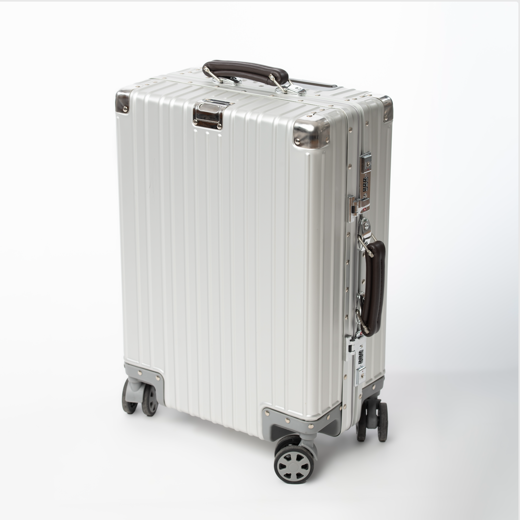 CLASSIC ALUMINIUM PRE ORDER SHIPPING JUNE 15th
