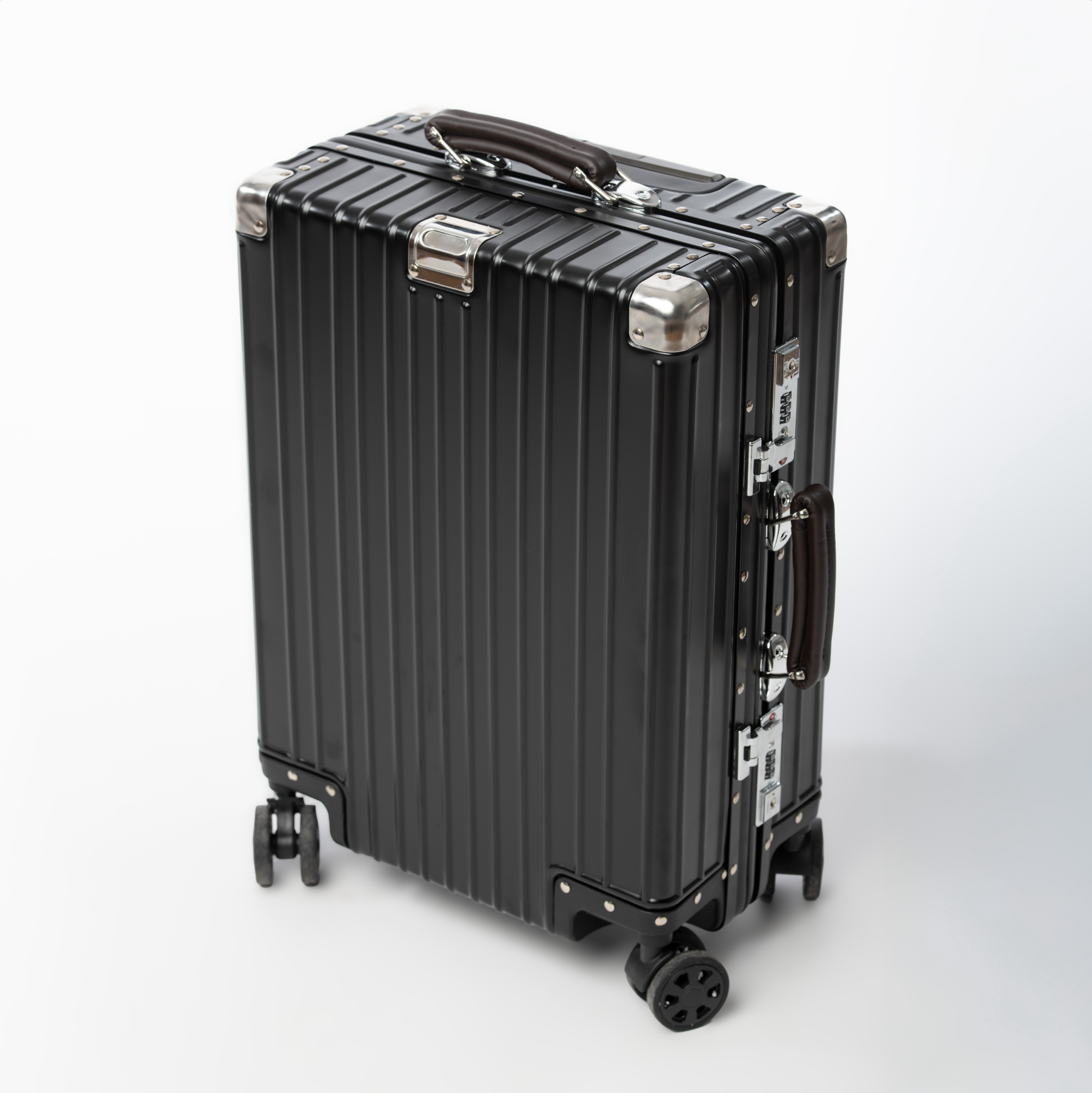 CLASSIC ALUMINIUM PRE ORDER SHIPPING JUNE 15th